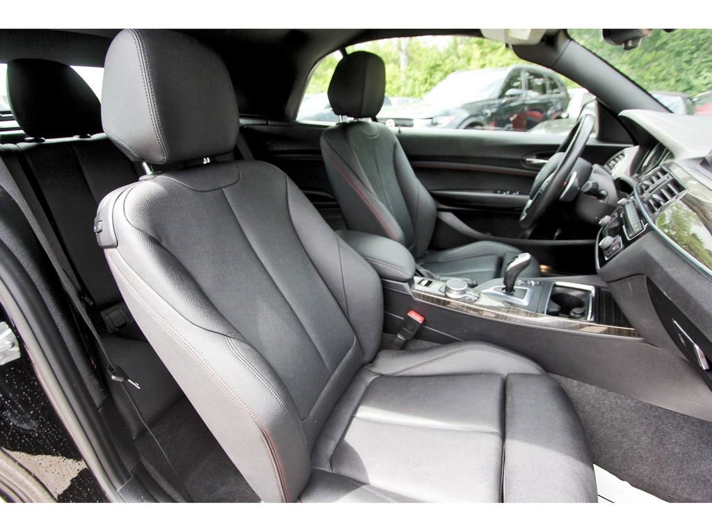Used 2020 BMW 230i Convertible w/ Premium Package RWD image 10