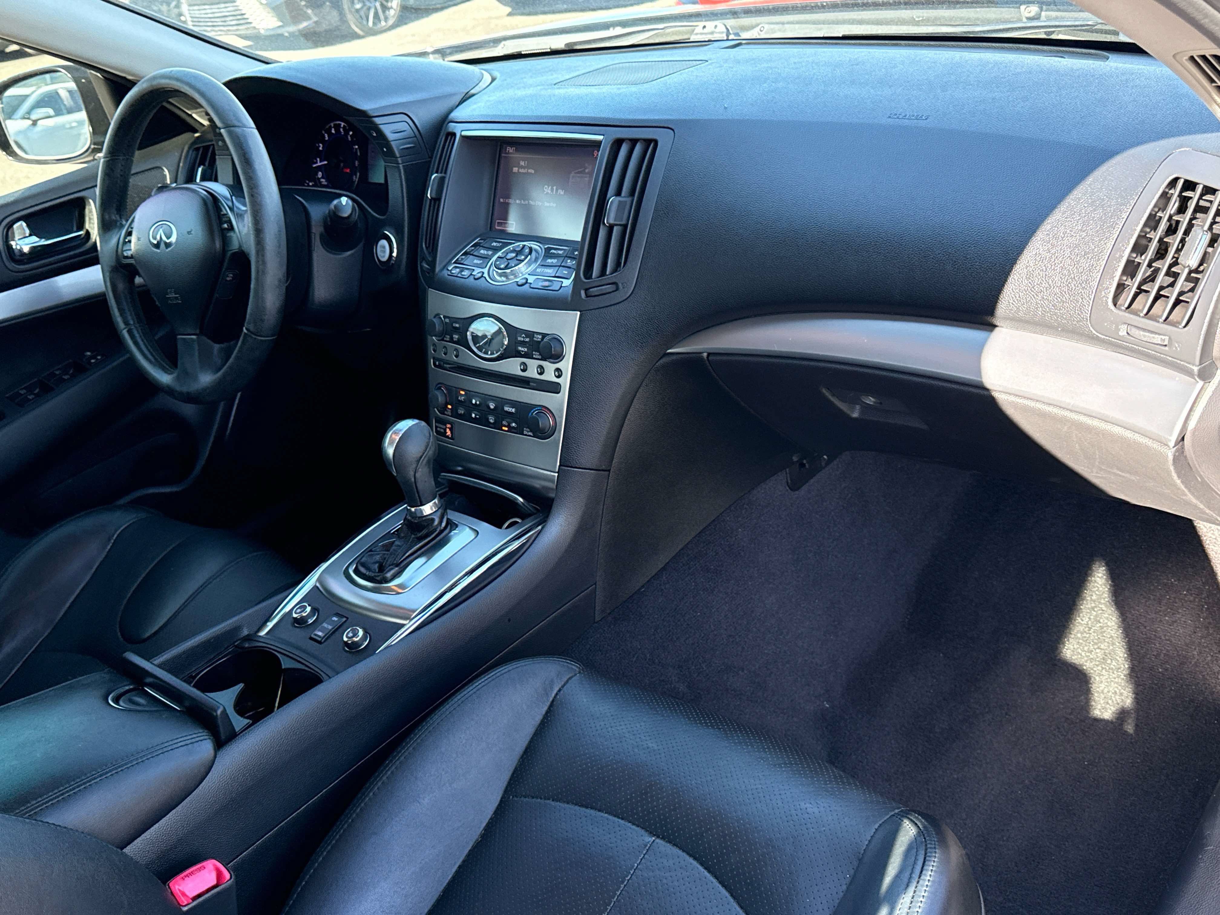 Used 2013 INFINITI G37 x Sedan w/ Premium Pkg AWD/4WD image 21