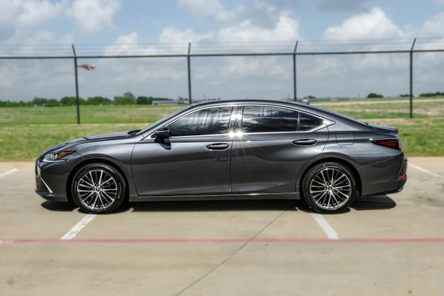 Used 2023 Lexus ES 350 w/ Premium Package FWD image 12