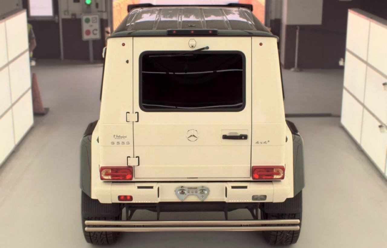 Used 2018 Mercedes-Benz G 550 Squared image 3