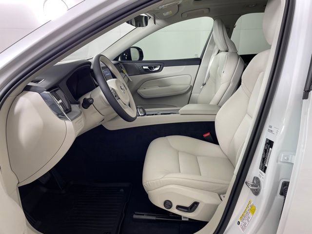 Certified 2024 Volvo XC60 T8 Plus w/ Protection Package Premier image 19