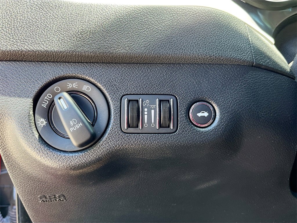 Used 2022 Dodge Charger R/T w/ Blacktop Package image 10