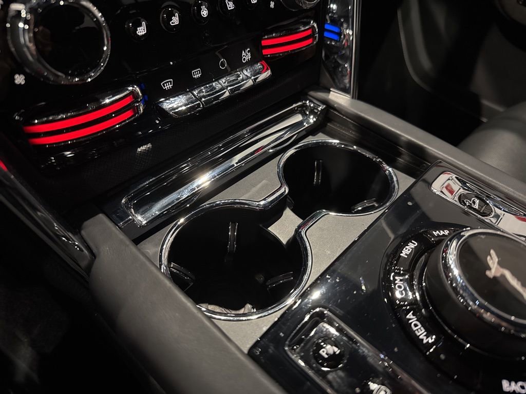 Used 2020 Rolls-Royce Cullinan AWD/4WD image 40