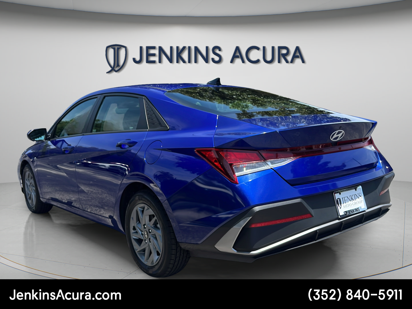 Used 2024 Hyundai Elantra SEL FWD image 5