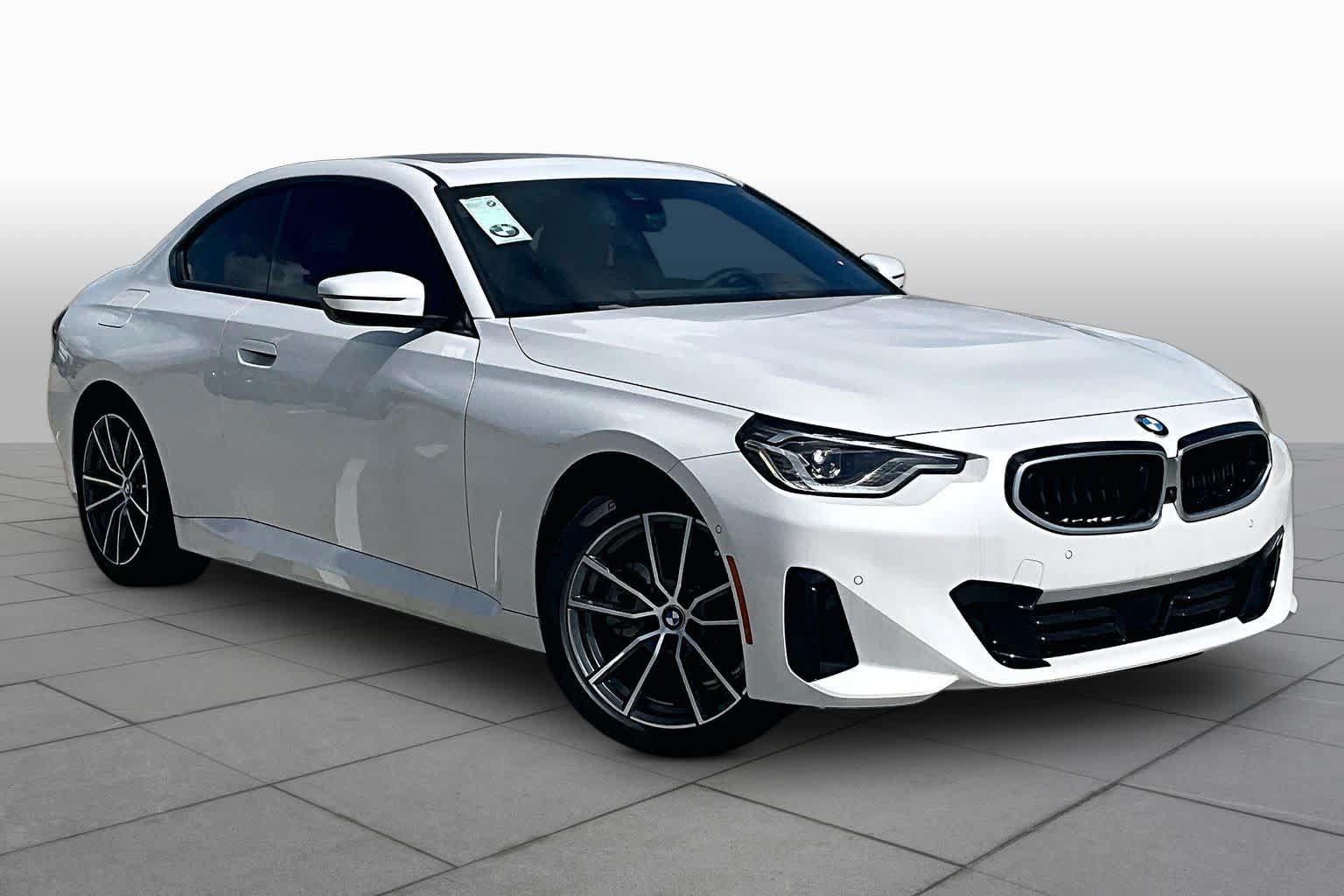 Used 2026 BMW 230i Coupe w/ Premium Package RWD image 2