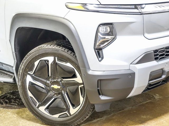 New 2026 Chevrolet Silverado EV LT image 4