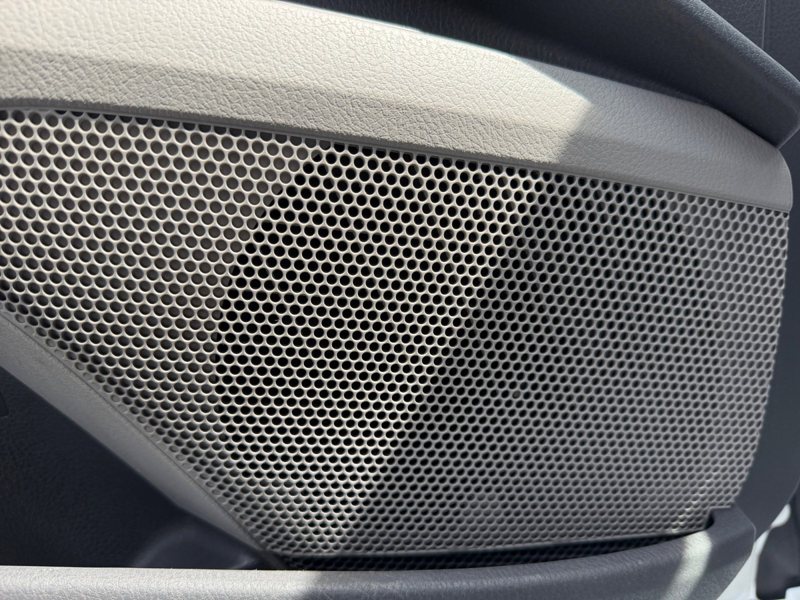 Used 2021 Toyota Camry SE w/ Audio Upgrade Package image 27