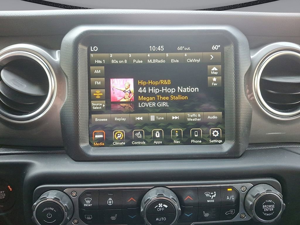 Used 2021 Jeep Wrangler Unlimited Sahara AWD/4WD image 14