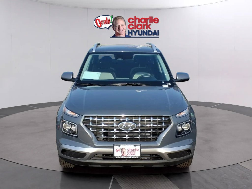 New 2026 Hyundai Venue SEL FWD image 8