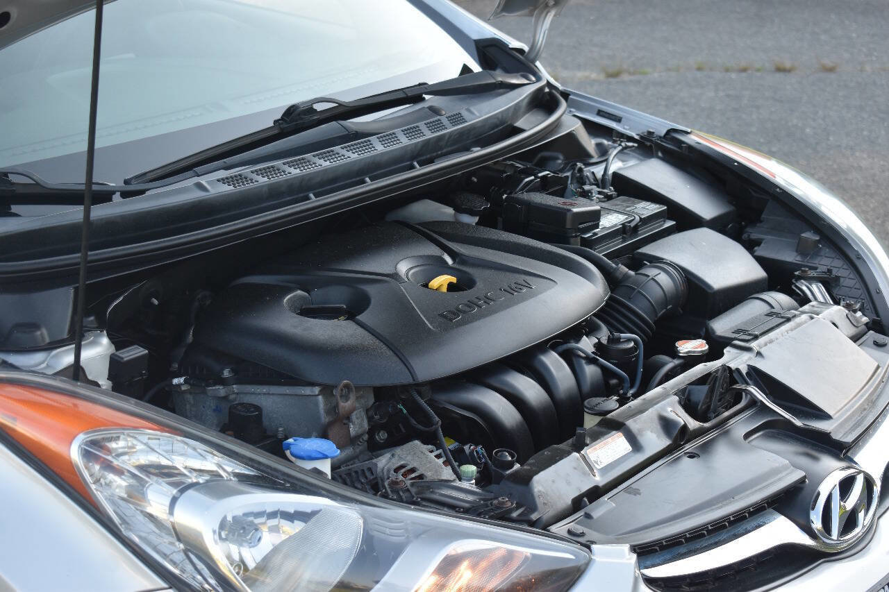 Used 2012 Hyundai Elantra GLS w/ Preferred Pkg 3 image 34