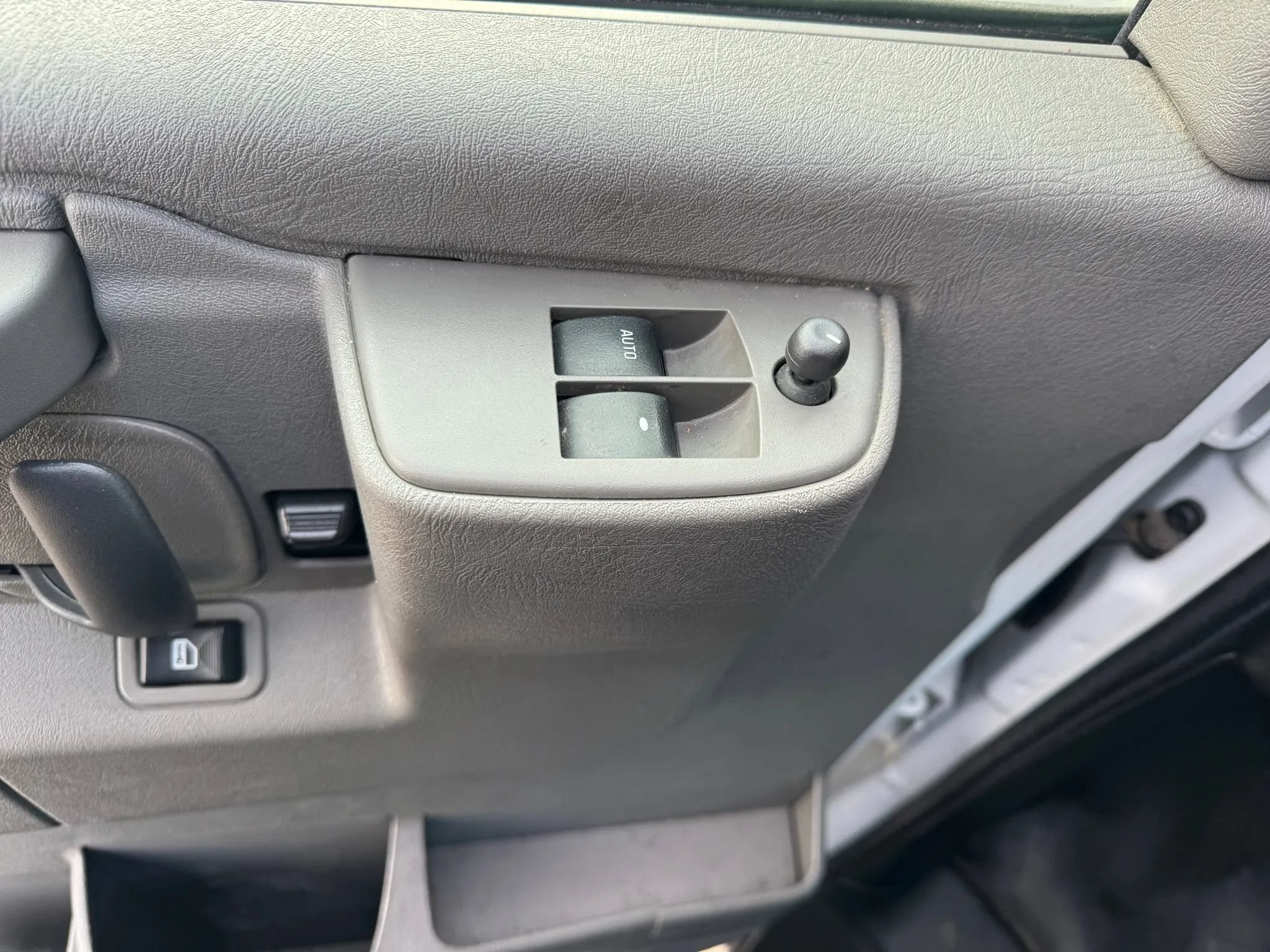 Used 2021 GMC Savana 2500 w/ Driver Convenience Package RWD image 25