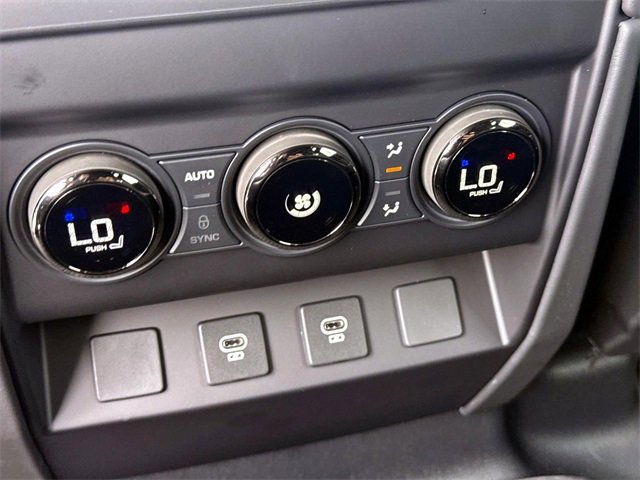 New 2025 Land Rover Defender 110 image 13