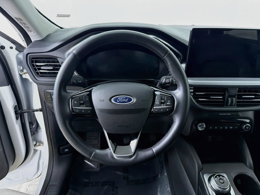 Used 2024 Ford Escape Platinum AWD/4WD image 11