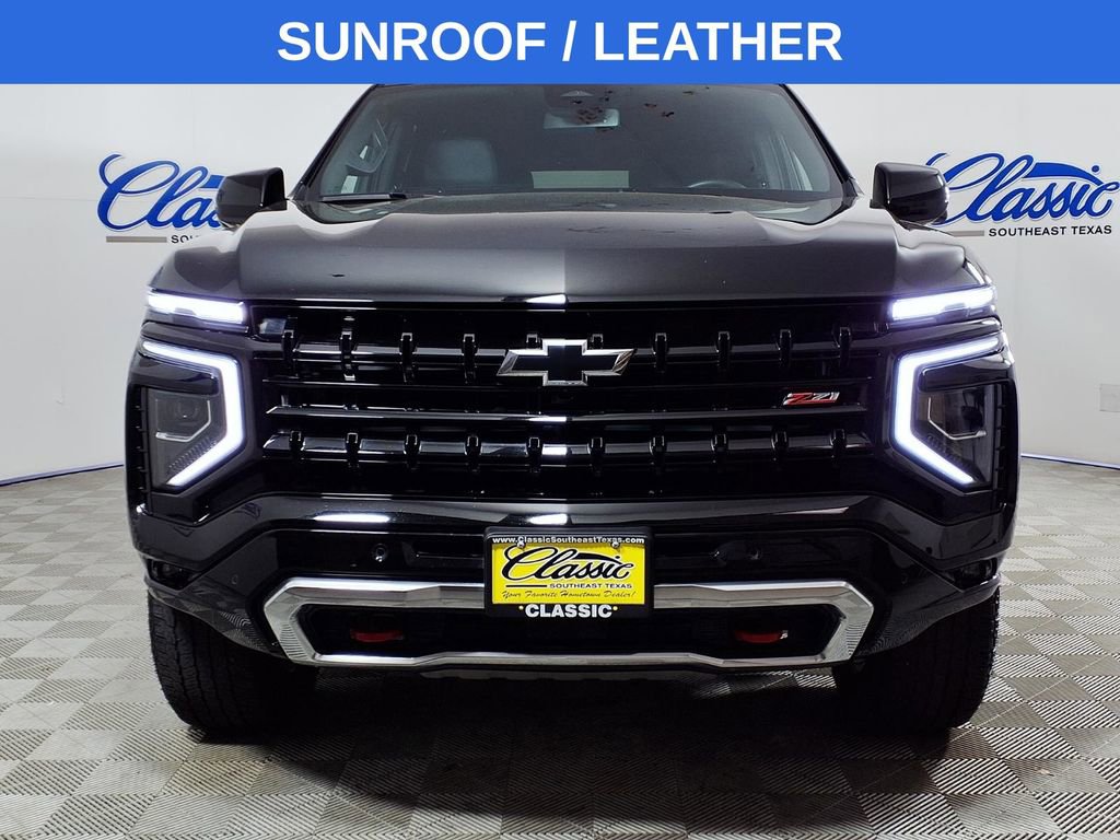 Used 2025 Chevrolet Tahoe Z71 w/ Comfort Package AWD/4WD image 3