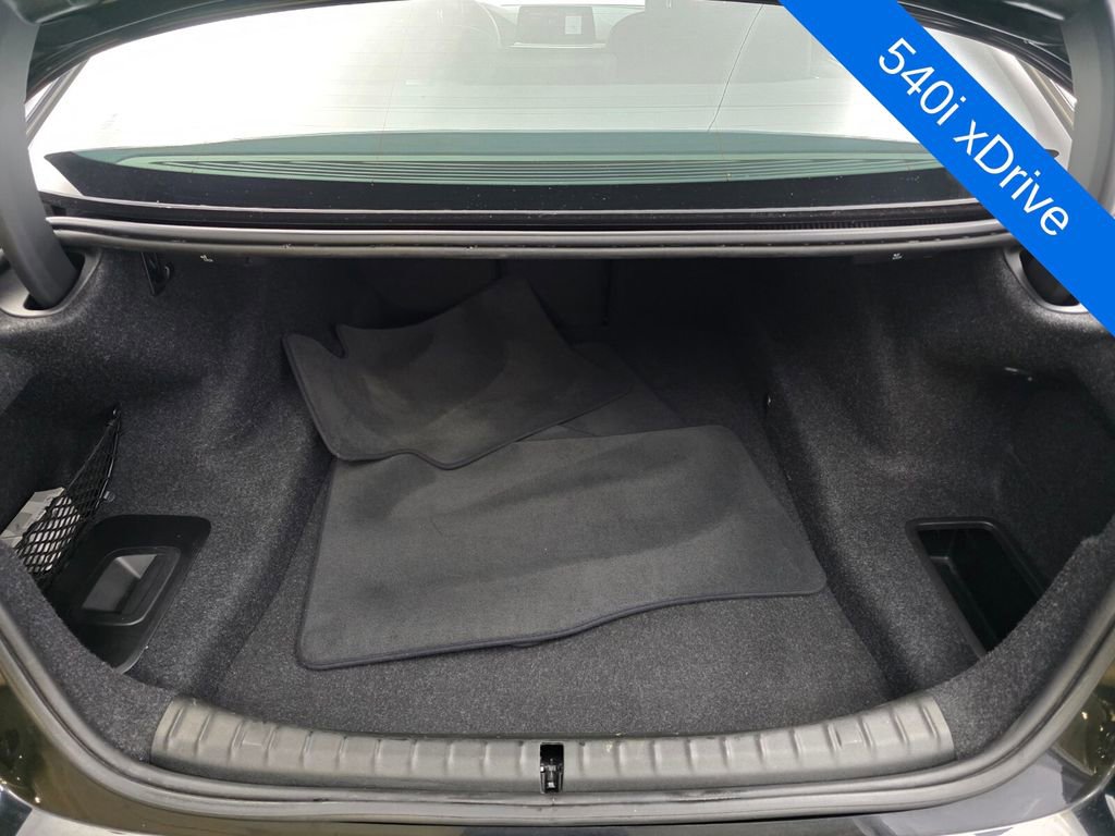 Used 2019 BMW 540i xDrive w/ M Sport Package AWD/4WD image 16