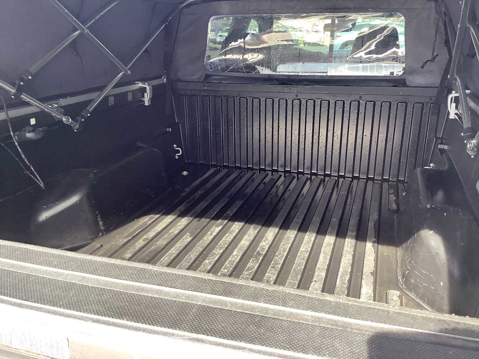 Used 2022 Toyota Tacoma TRD Sport w/ Technology Package image 14