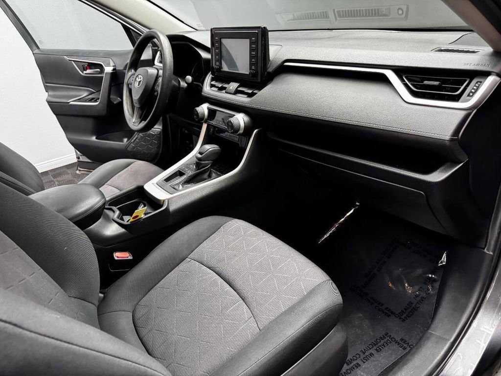 Used 2019 Toyota RAV4 XLE image 58