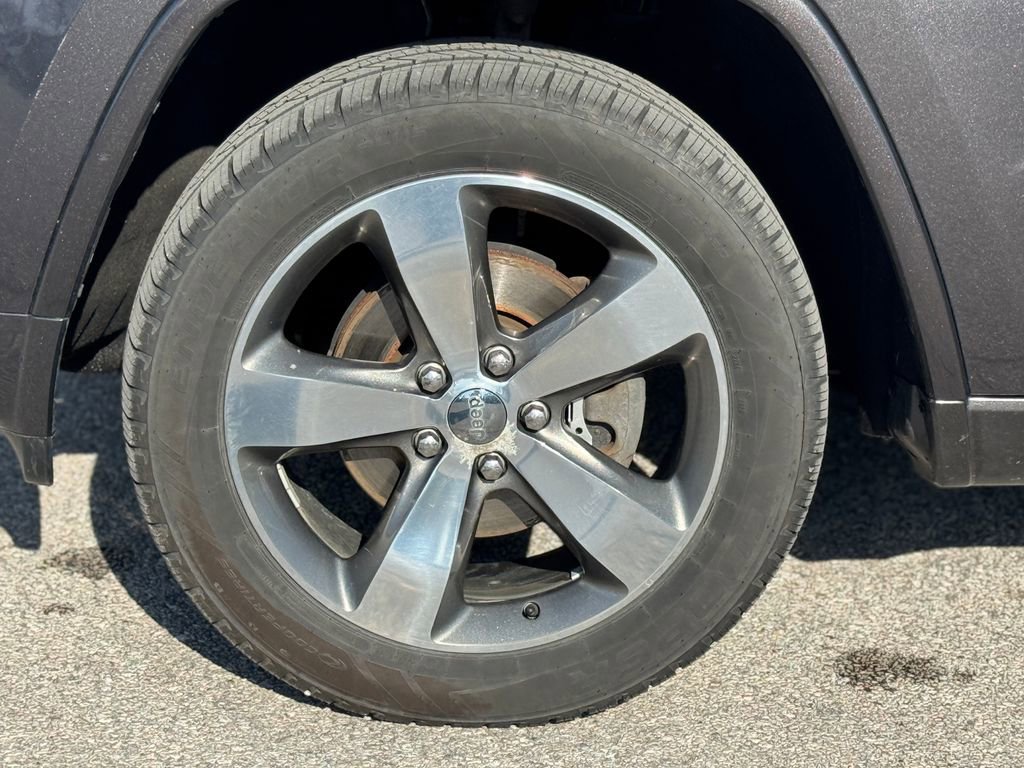 Used 2015 Jeep Grand Cherokee Overland image 26