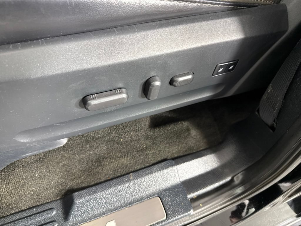 Used 2017 Ford Expedition EL Platinum AWD/4WD image 13