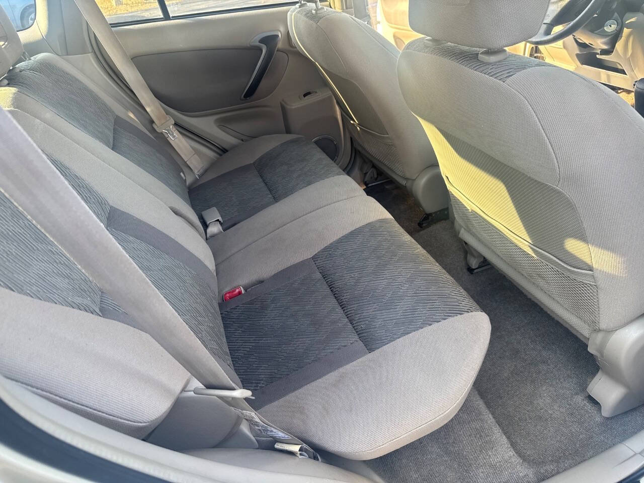 Used 2002 Toyota RAV4 4WD image 14