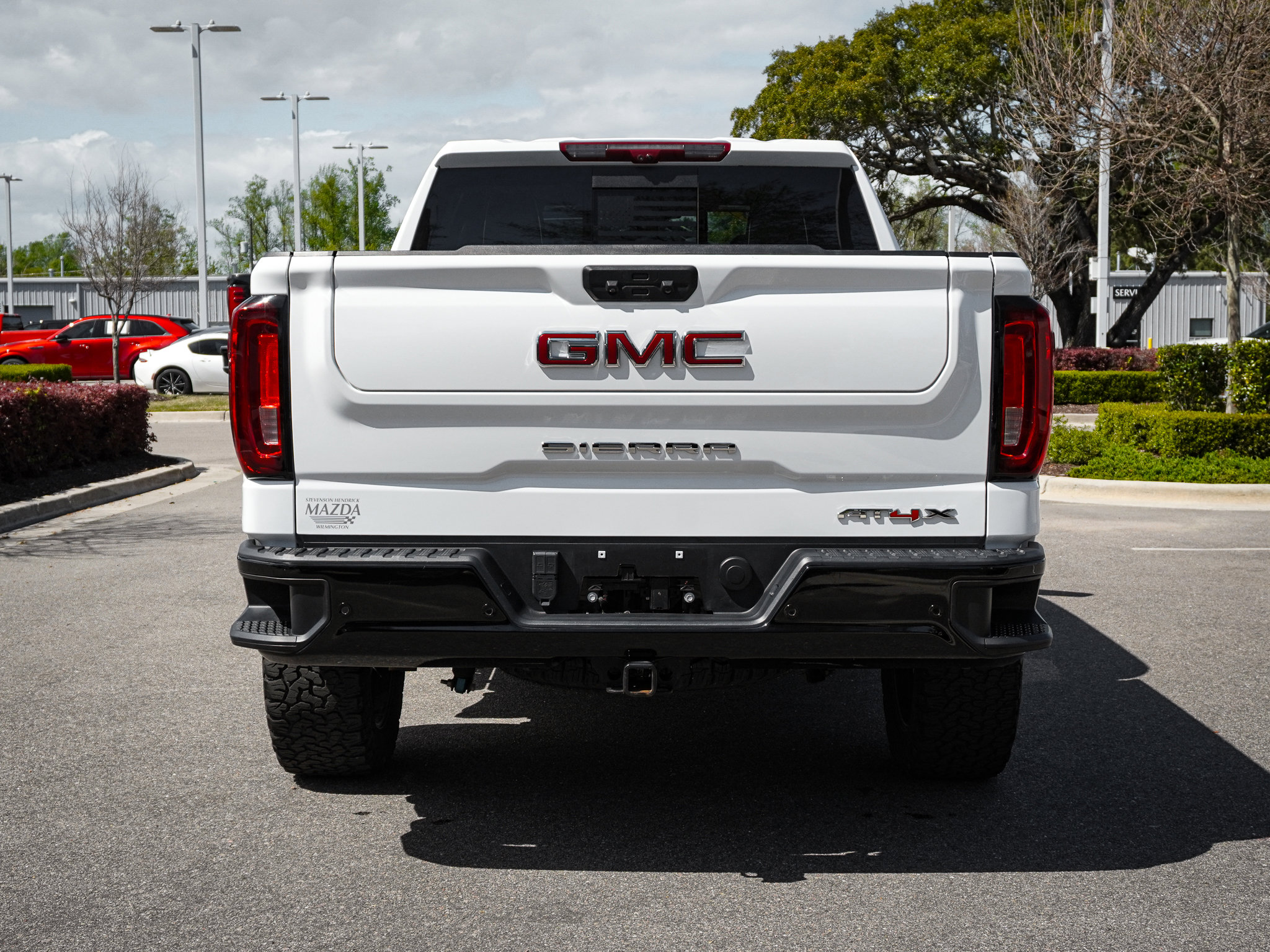 Used 2024 GMC Sierra 1500 AT4X image 9