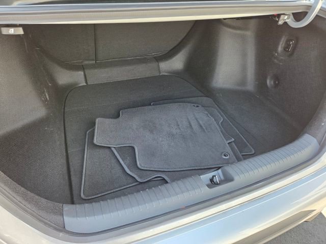 Used 2025 Honda Accord SE image 11