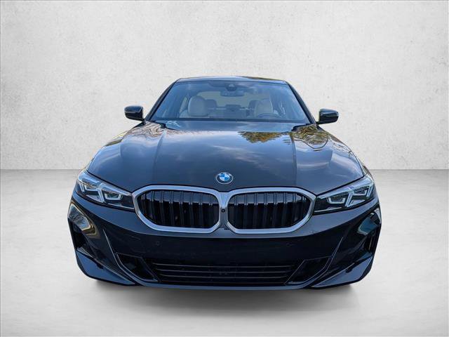 Used 2025 BMW 330i Sedan w/ Premium Package RWD image 4