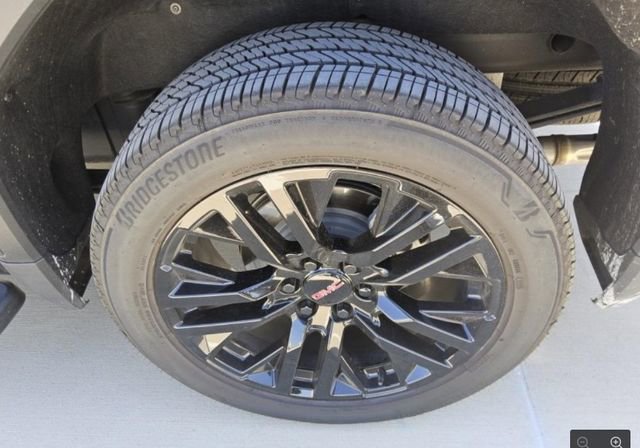 Used 2026 GMC Sierra 1500 Denali image 3