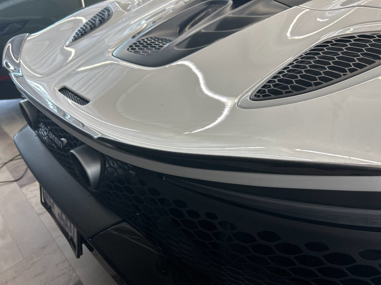 Used 2025 McLaren Artura Spider image 37