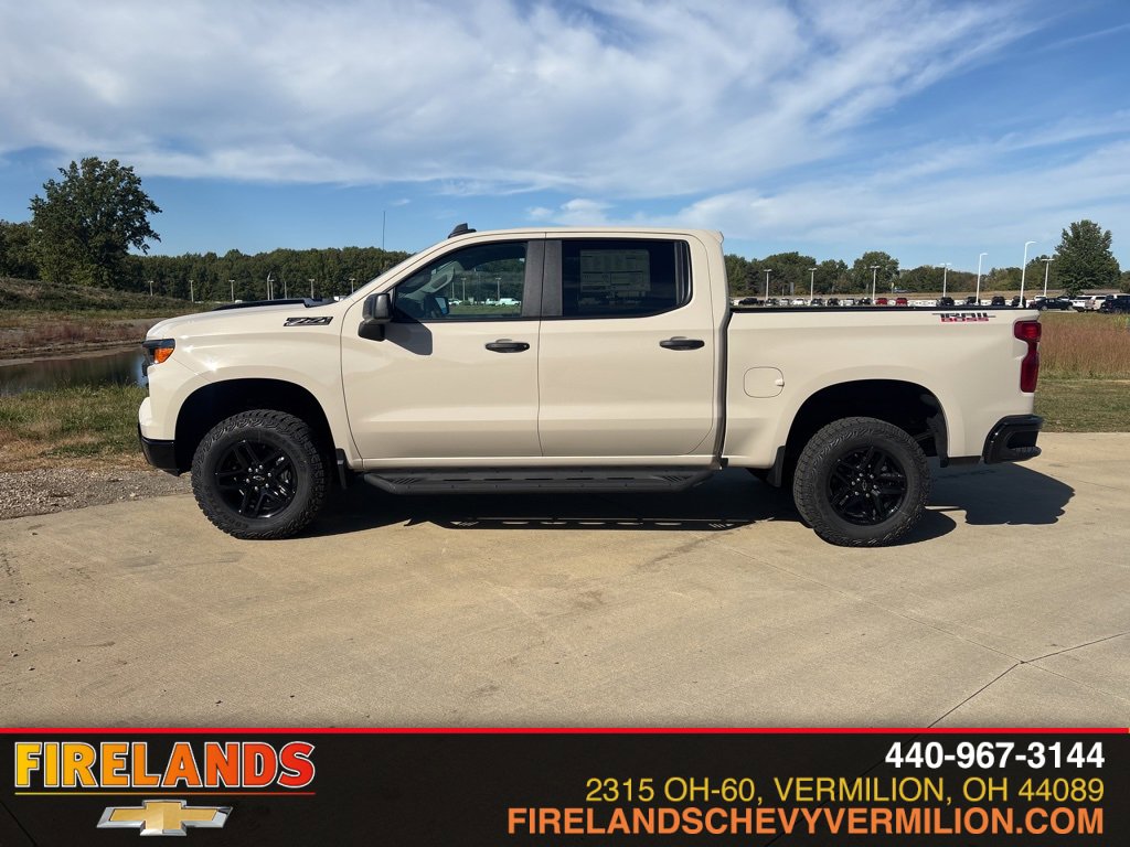 New 2026 Chevrolet Silverado 1500 Custom Trail Boss w/ LPO, Dark Essentials Package image 6