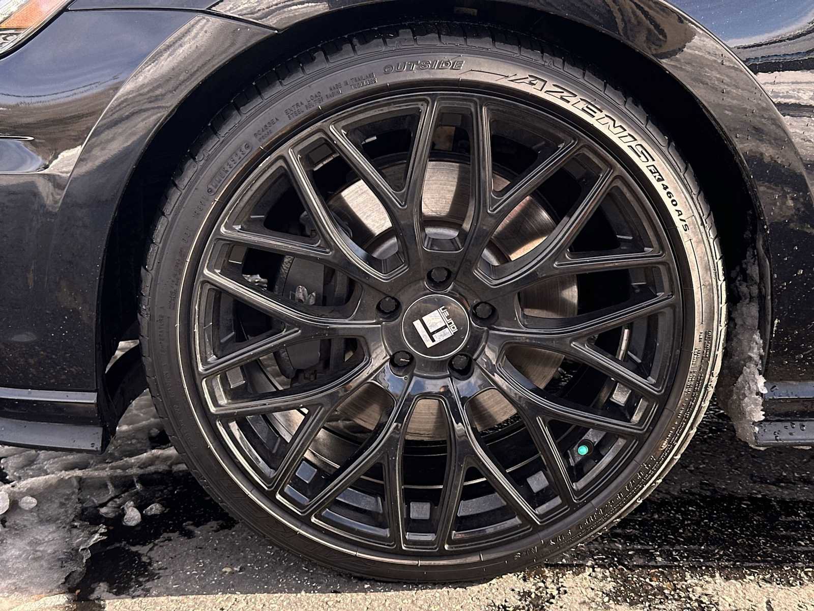 Used 2018 Volkswagen Golf R 4-Door image 17