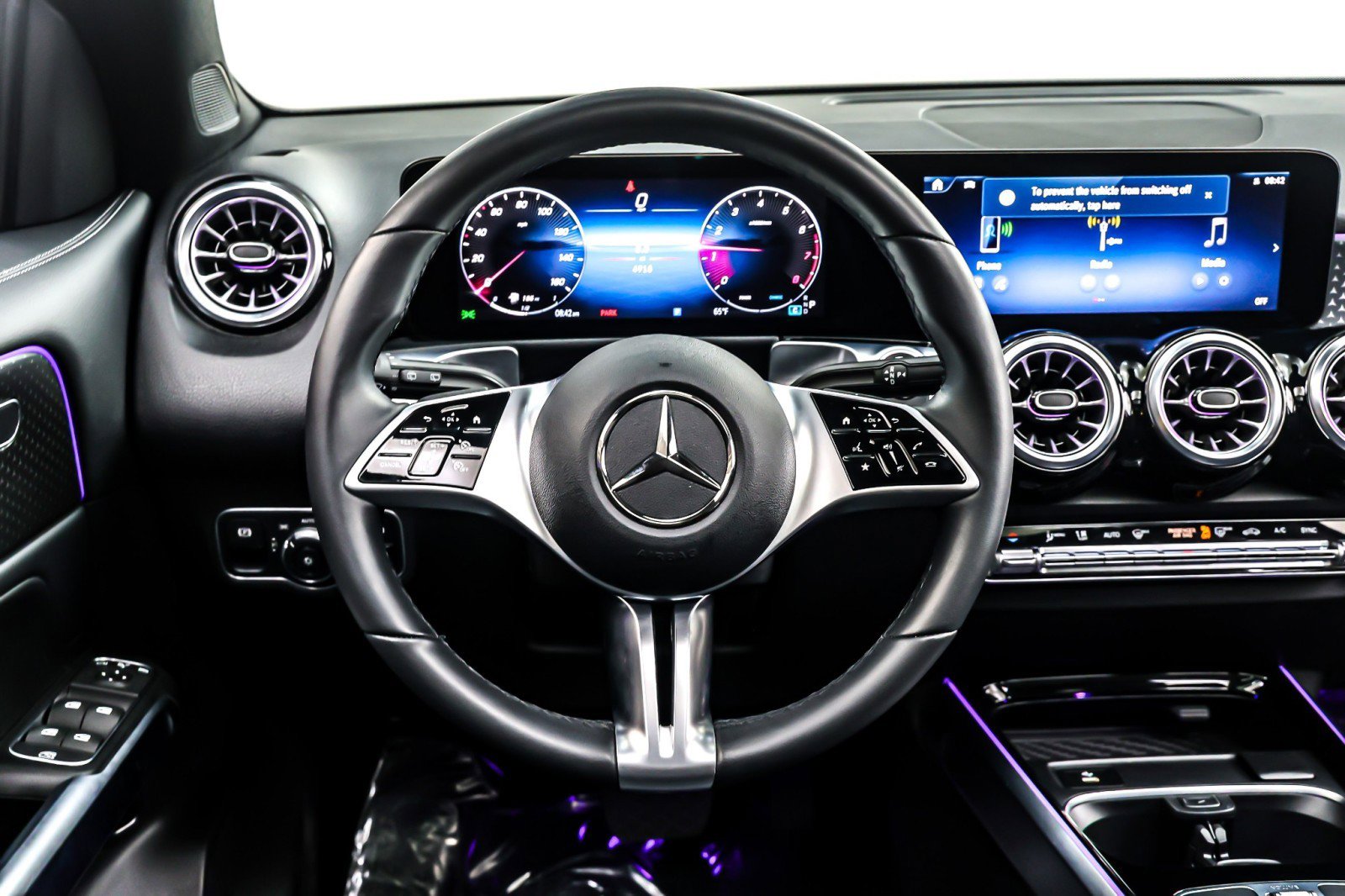 Certified 2025 Mercedes-Benz GLB 250 image 19