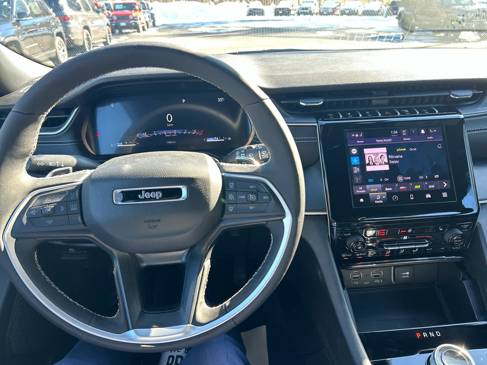 Used 2025 Jeep Grand Cherokee Altitude image 26