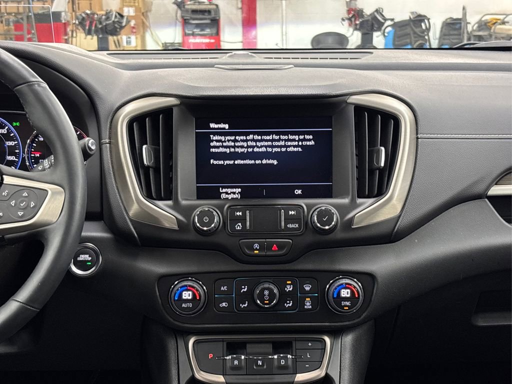 Used 2023 GMC Terrain Denali w/ Denali Premium Package image 21