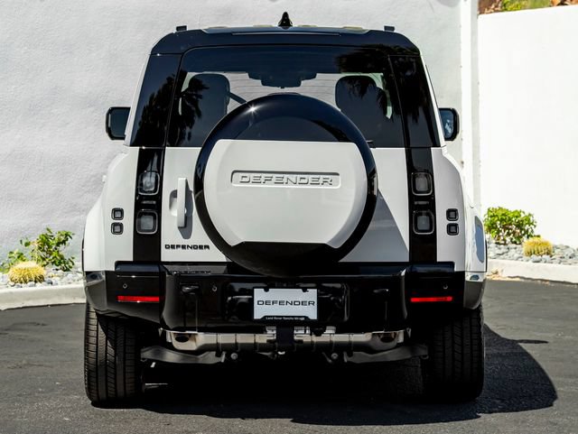 New 2026 Land Rover Defender 110 X AWD/4WD image 8