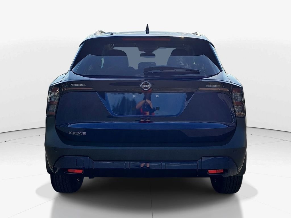 New 2026 Nissan Kicks SV FWD image 7