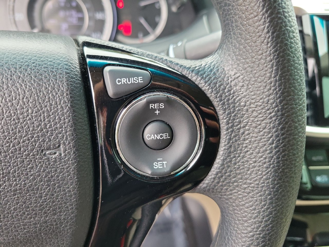 Used 2016 Honda Accord EX image 19