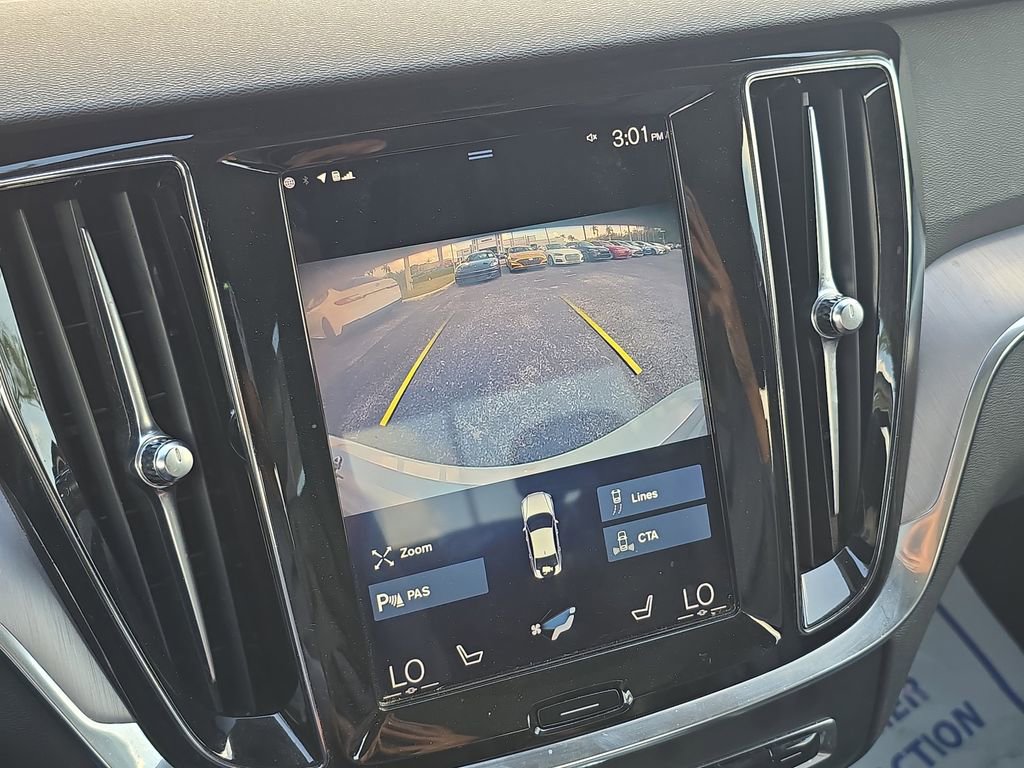 Used 2020 Volvo S60 T5 Momentum image 22