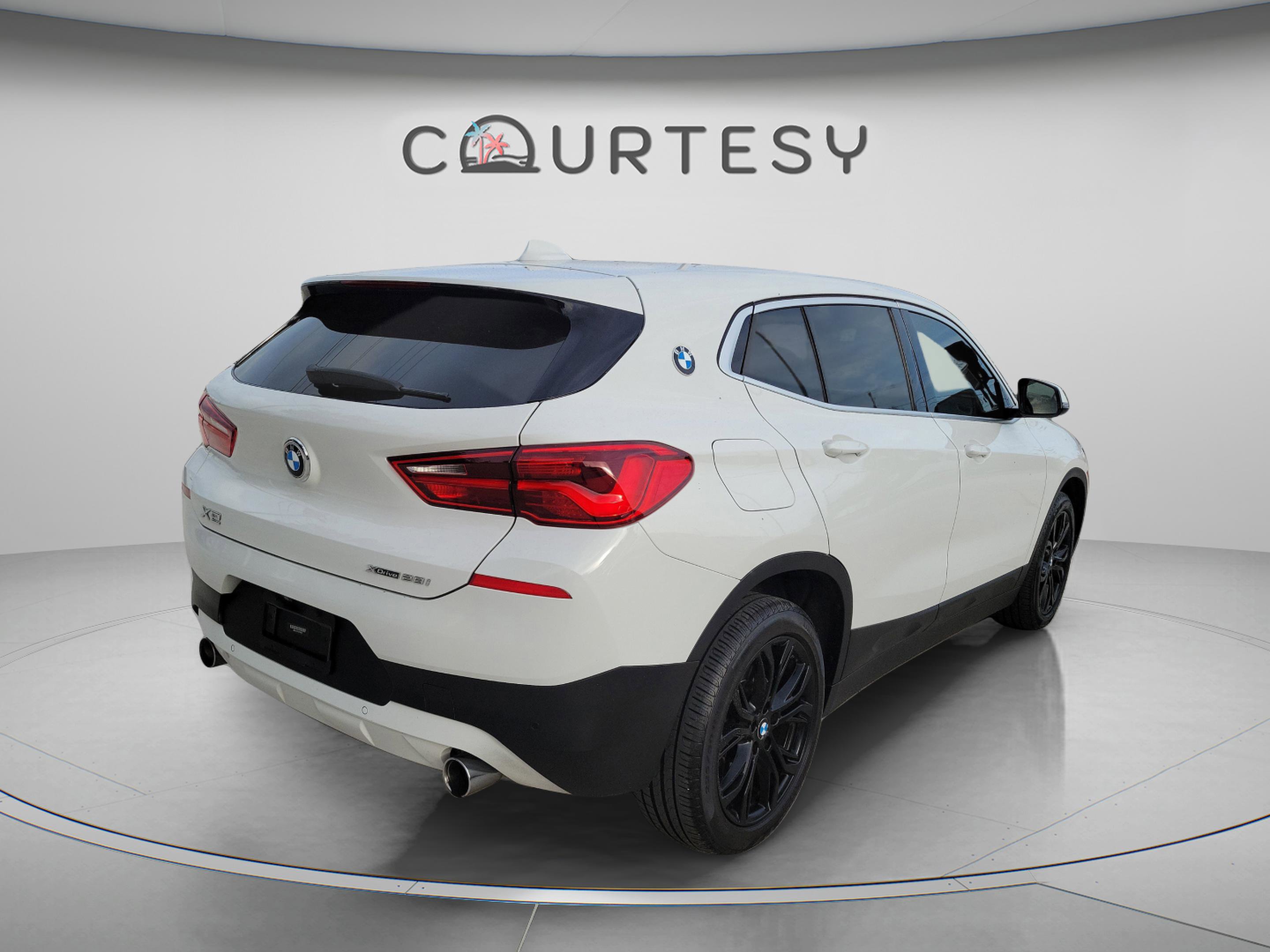Used 2020 BMW X2 xDrive28i w/ Convenience Package AWD/4WD image 3