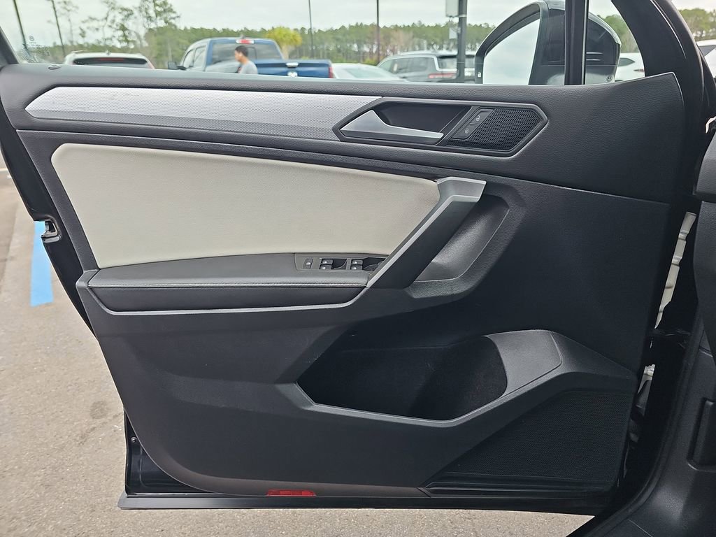 Used 2024 Volkswagen Tiguan S image 31