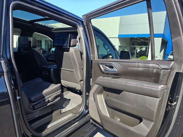 Certified 2023 Chevrolet Suburban RST w/ Luxury Package image 17