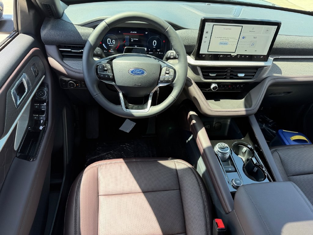 New 2026 Ford Explorer Platinum w/ LUX Leather Package AWD/4WD image 8