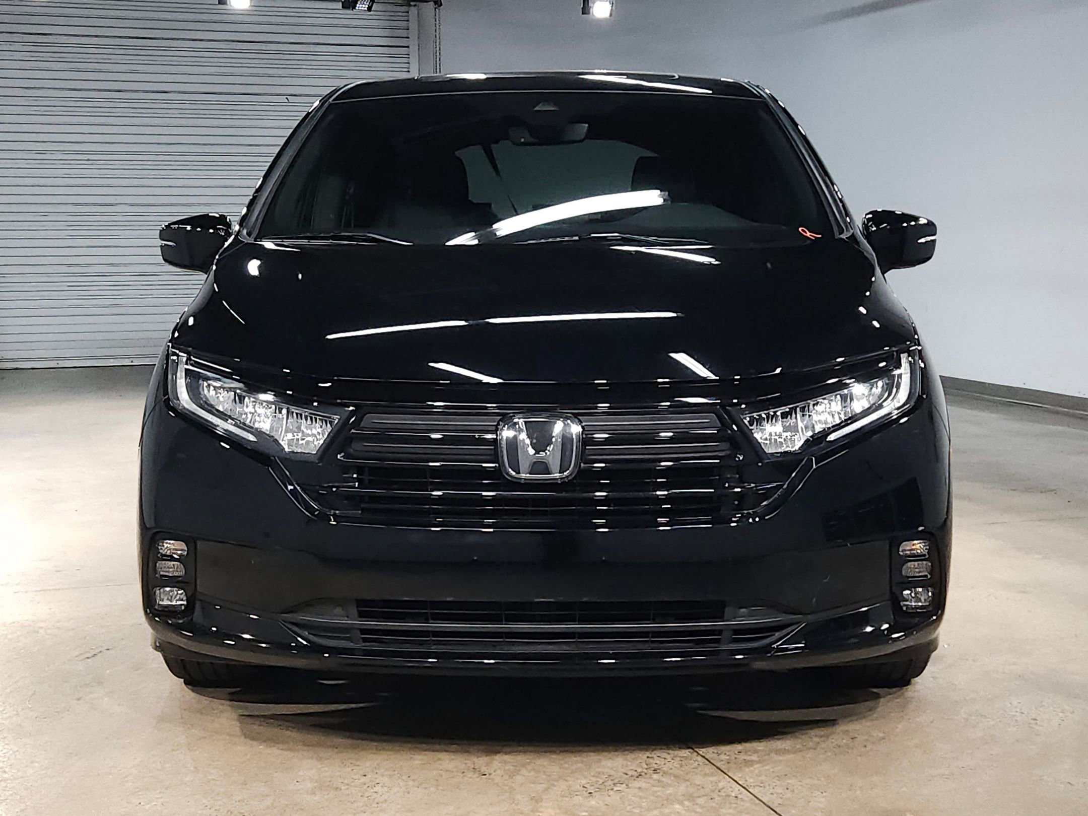 Used 2023 Honda Odyssey Sport image 2