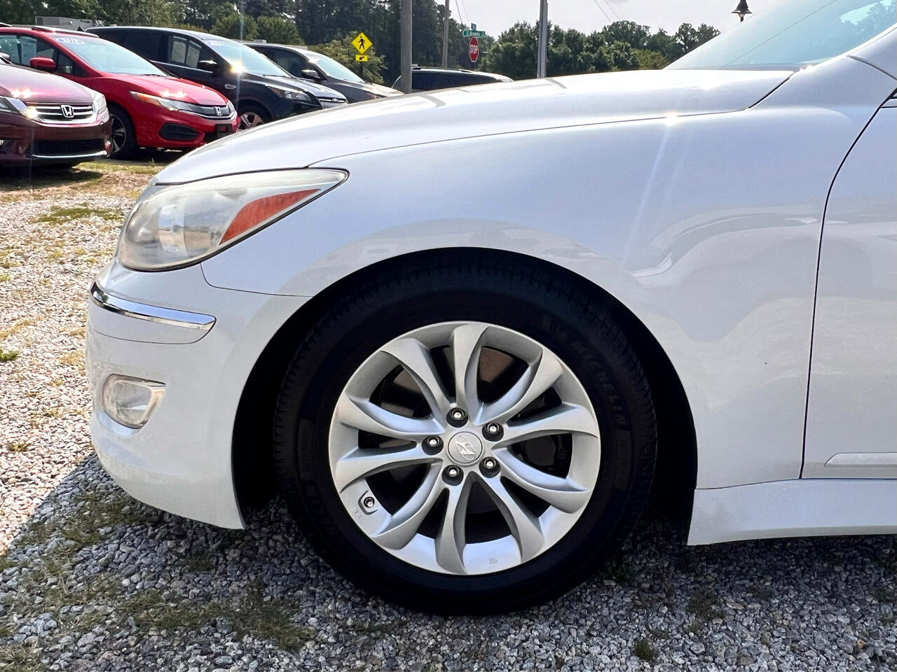 Used 2012 Hyundai Genesis 3.8 image 10