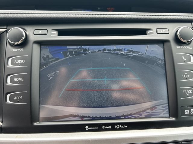 Used 2019 Toyota Highlander XLE FWD image 24