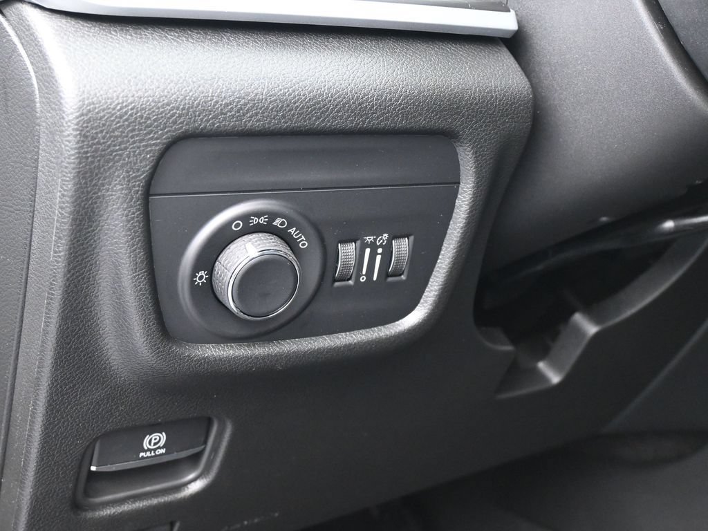 New 2026 Jeep Grand Cherokee Laredo X RWD image 15