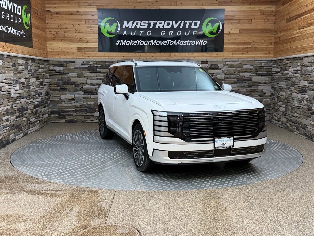 Used 2026 Hyundai Palisade Calligraphy image 2