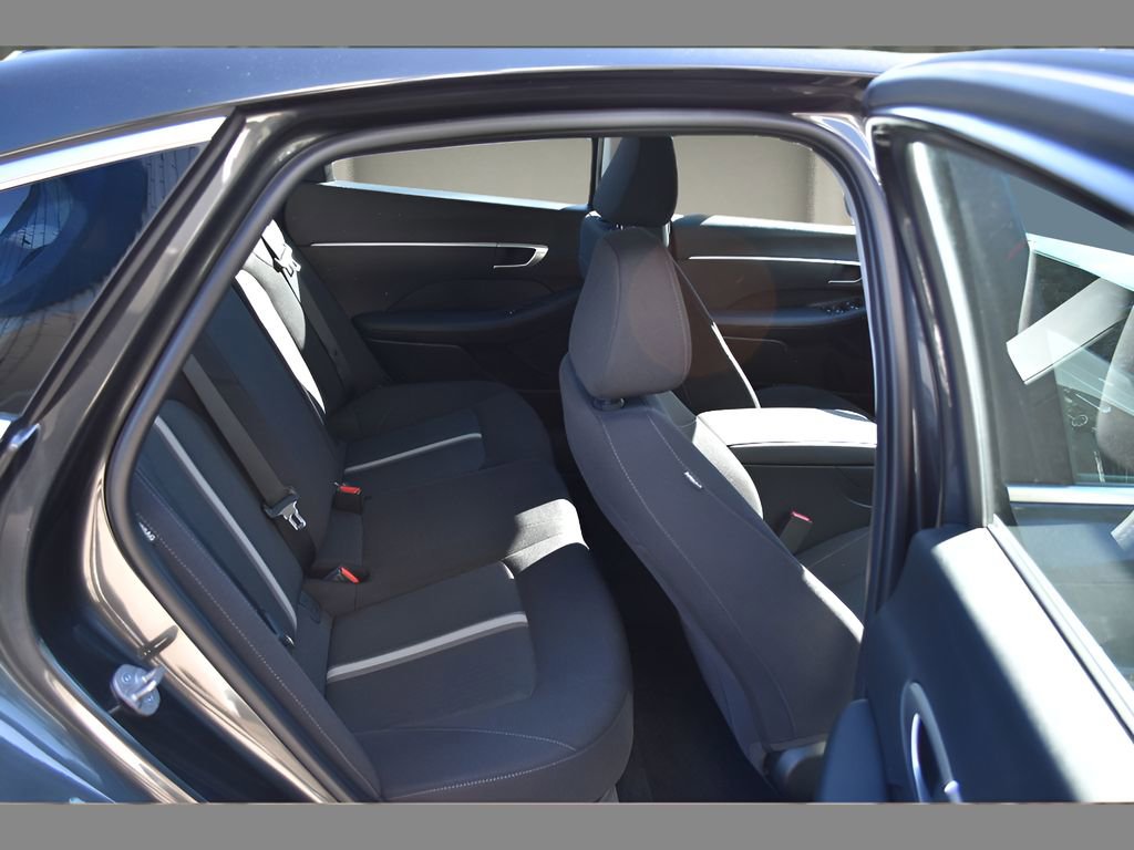 Used 2025 Hyundai Sonata SE image 15