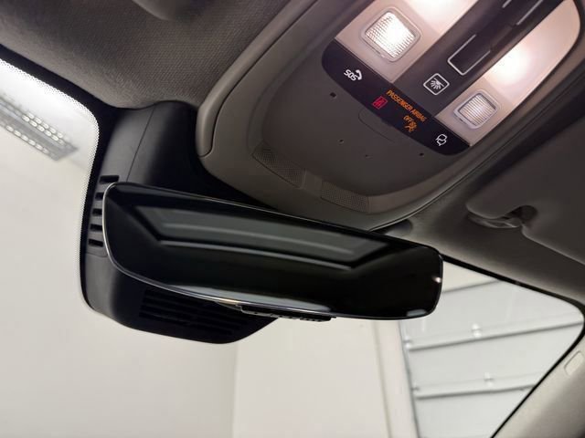 Certified 2025 Volvo XC40 B5 Plus image 20