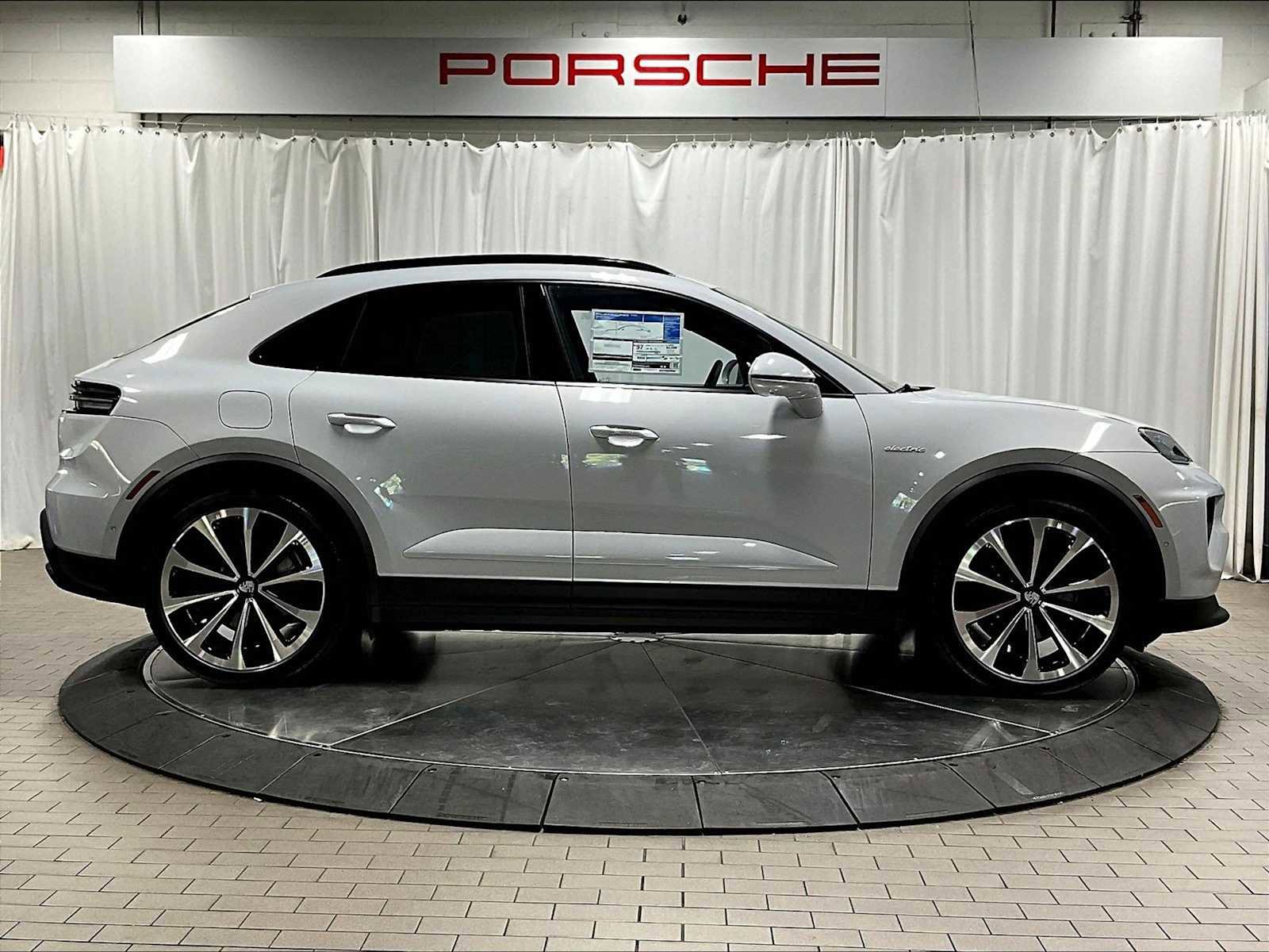 New 2026 Porsche Macan Electric RWD image 8